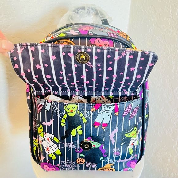 LUV BETSEY BY BETSEY JOHNSON Mid Size Backpack
Bag, Spooky Dolls, Halloween, NWT - Picture 13 of 16
